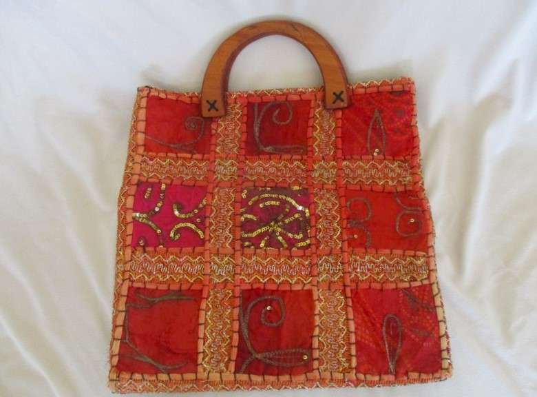 Stunning hand embroidered bag from Thailand in wonderful condition