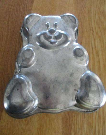 Great for kiddies parties - vintage clown and teddy bear jelly moulds