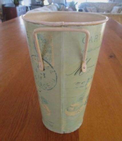 Pretty Provence style metal cut flower holder/vase