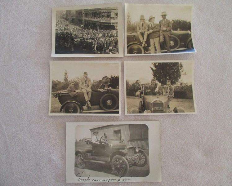 Four antique 1919/20 photos with old Singer car & one antique 1919 postcard of Model T (Tin Lizzie)