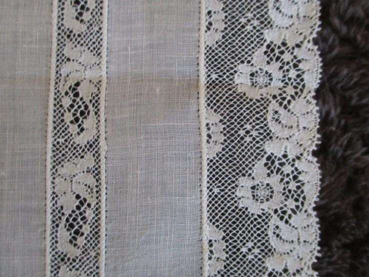 Three vintage hankies with delicate lace borders