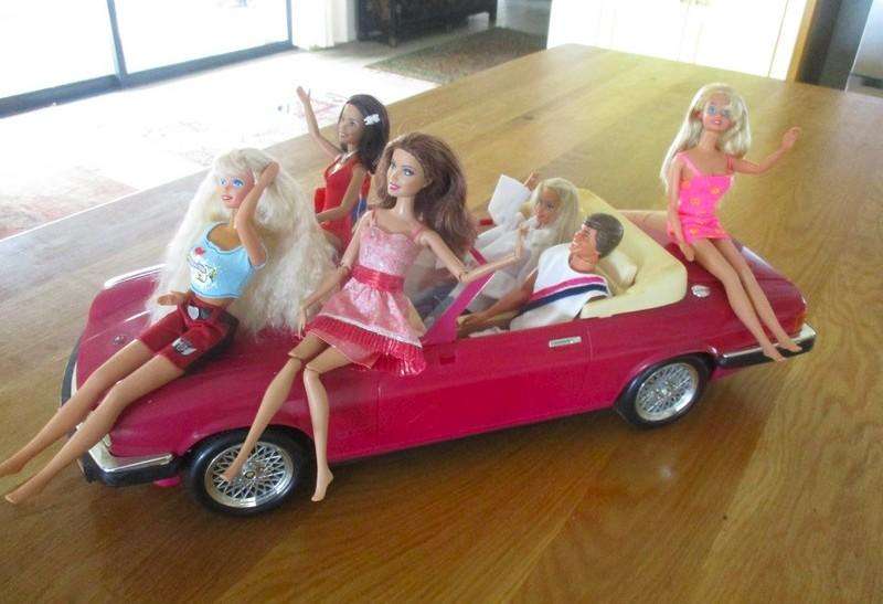 Enormous (63cm long) vintage 1991 Mattel, Italy Barbie car to display your Barbie dolls (car only)