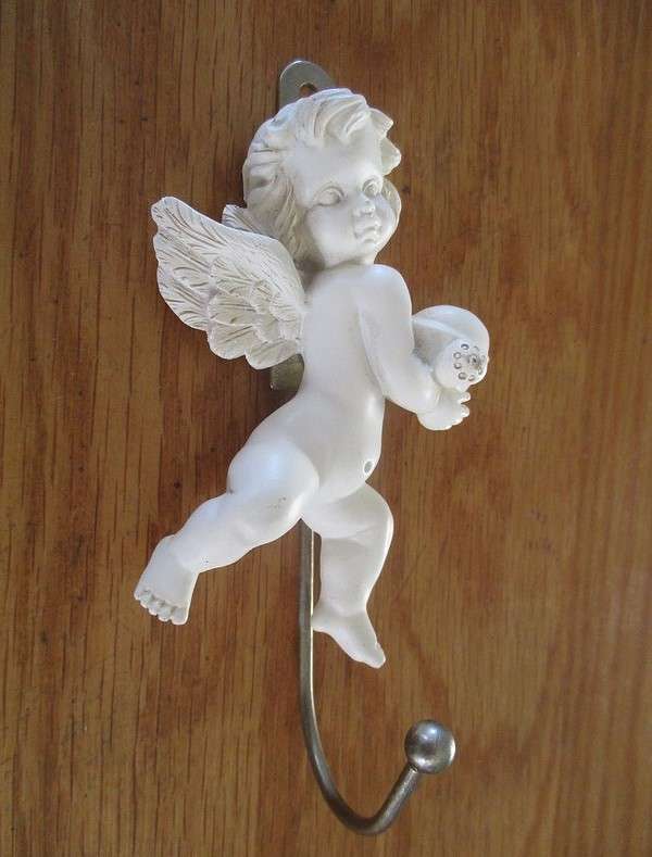 Two cute Cherub clothes hooks