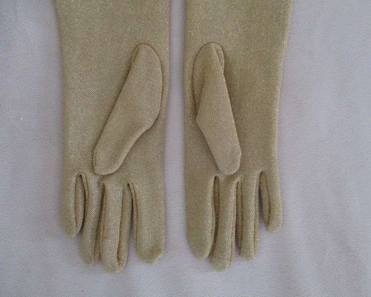 A pair of elegant gold long evening gloves -Dorelle antelope gloves