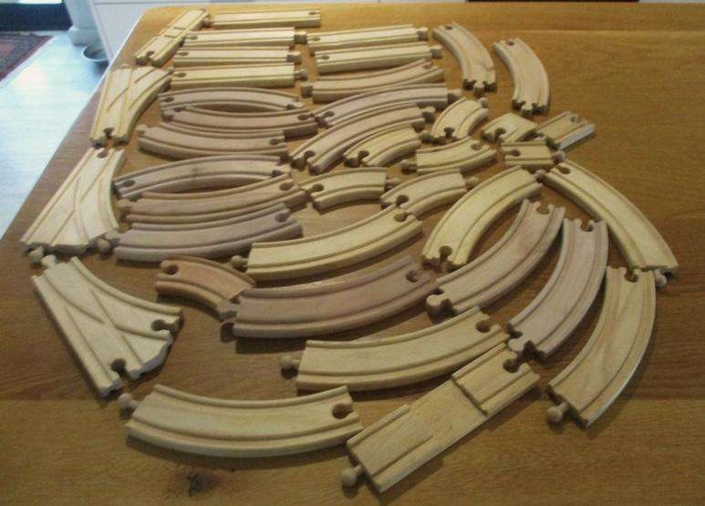 Awesome very large vintage wooden train set - 106 pieces with three different locomotives
