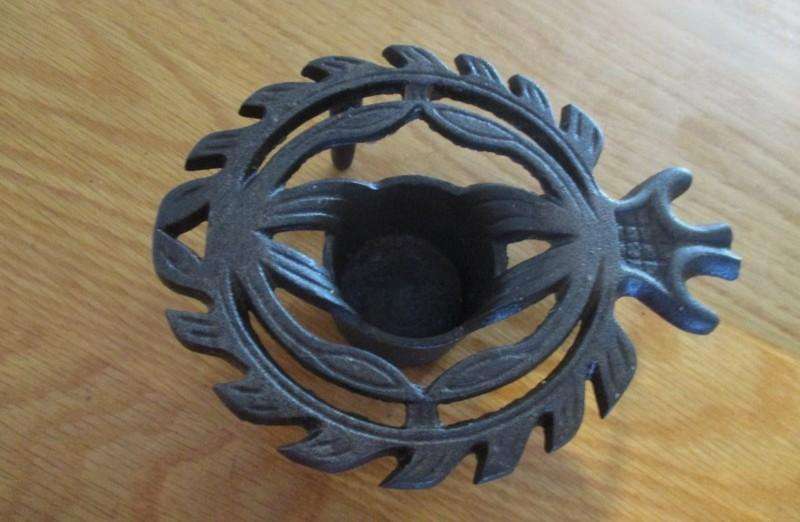 Vintage/antique cast iron trivet/pot holder cum warmer - made in Japan