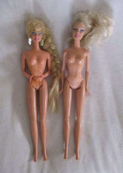 Bargain for the collector!!  Batch of eight Mattel Barbie dolls in need of a little TLC