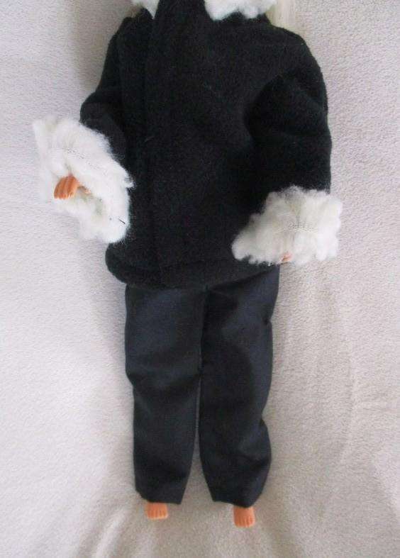 A 1987 "New Face" Sindy doll