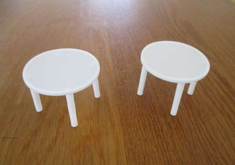 Six piece outdoor furniture set to display your Barbie, Sindy or Steffi Love dolls