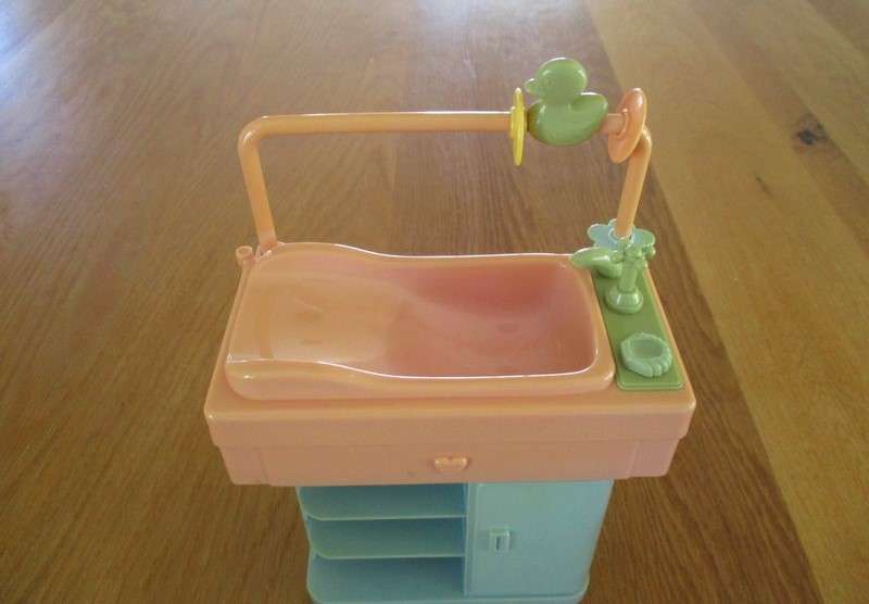 Cute Simba rocking cradle and bath unit for Kelly/Shelly/Chelsea/Evi Love dolls