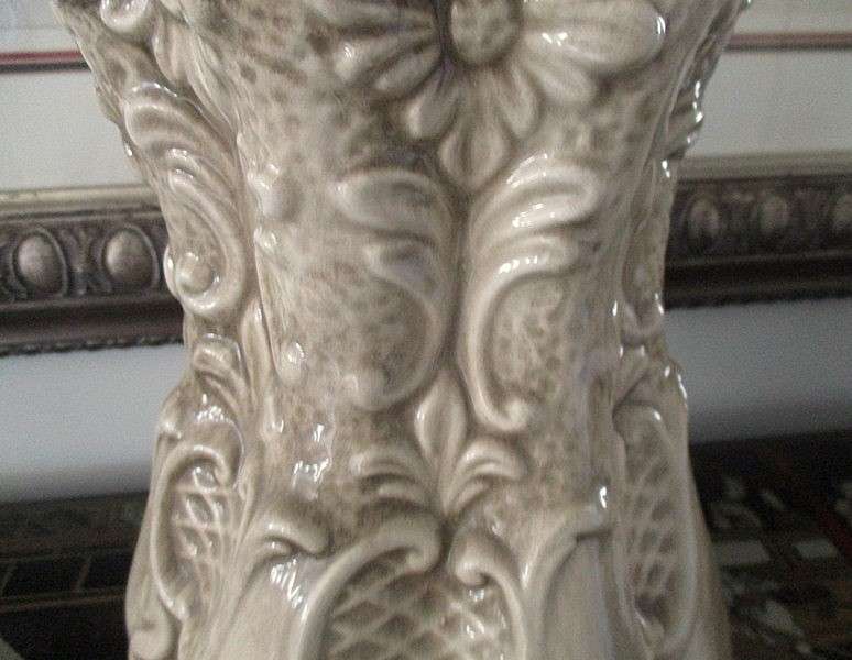 Stunning very large vintage Capodimonte vase
