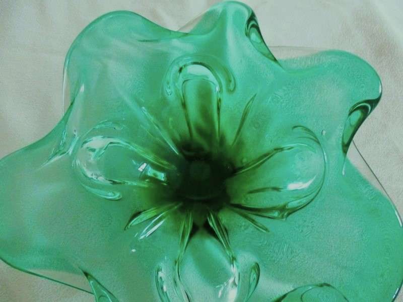 Stunning large Murano Art Glass bowl in perfect condition