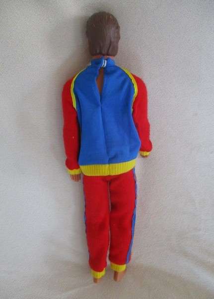 Barbie's boyfriend - 1990's Mattel Ken doll with knees that bend - Florida Vacation Ken?