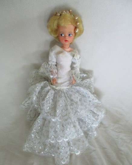Rare vintage 1965 Bubble Cut Sindy doll - a special one