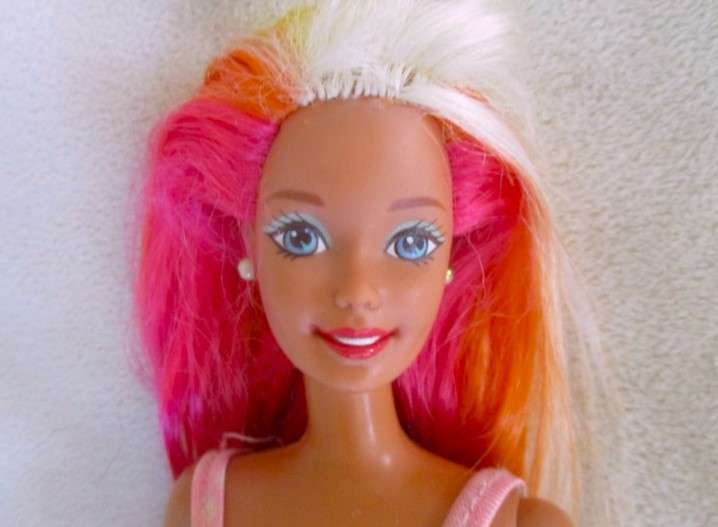 1990's articulated Mattel Barbie doll with very long, soft rainbow hair - Hula Barbie?