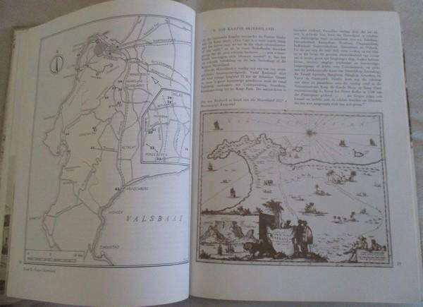 Die Historiese Monumente van Suid Afrika deur J.J. Oberholster - groot hardeband met stofomslag