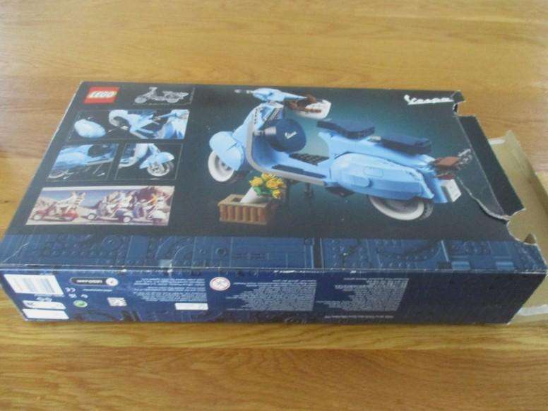 Lego Vespa 125 - complete in box