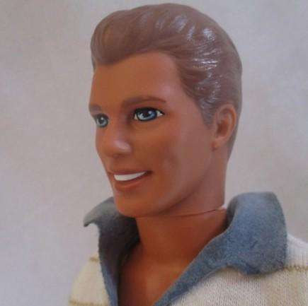 Barbie's boyfriend - 1990's Mattel Pearl Beach Ken doll with knees that bend