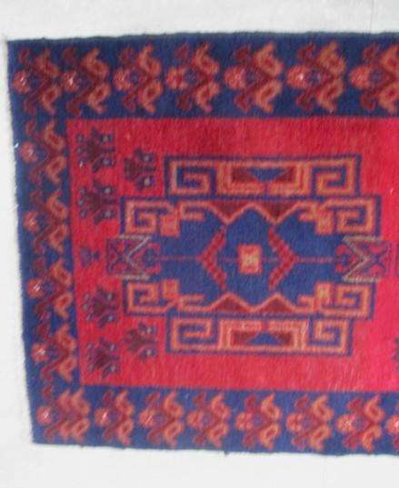 Hand knotted 100%  wool Pakistani rug - 138cm x 85cm (1380mm x  850mm)