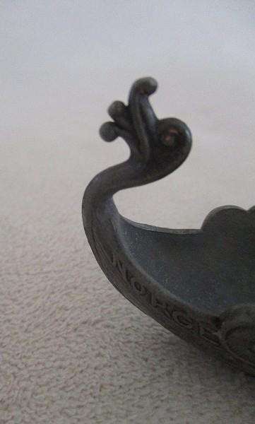Highly collectable vintage Handstopt TPH Tinn, Norway pewter Viking ship open salt cellar