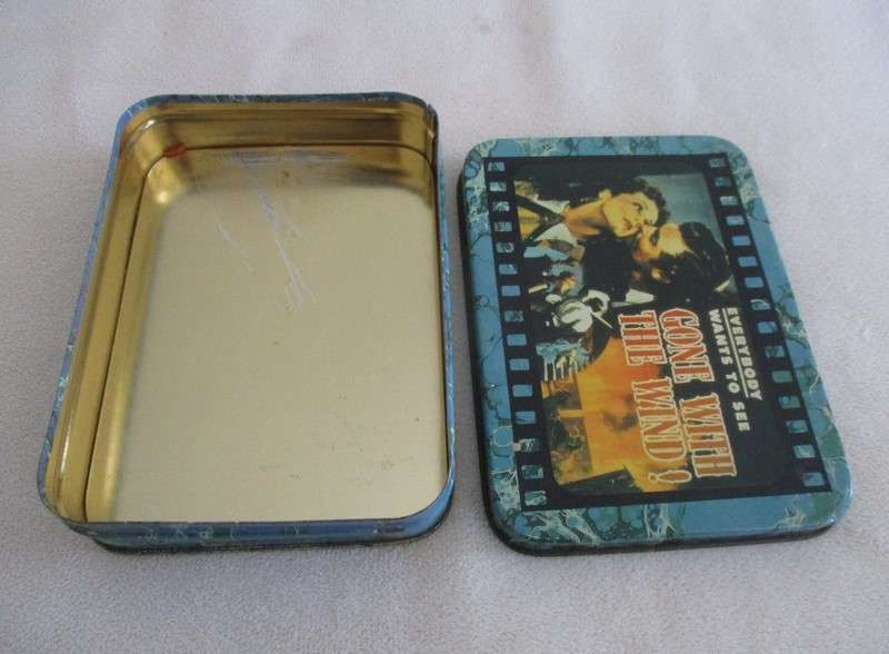 A pack of very old "Gone with the Wind" playing cards in tin - interesting find!