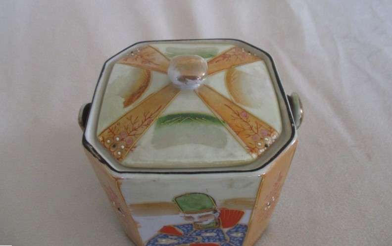 Vintage Japanese porcelain biscuit barrel