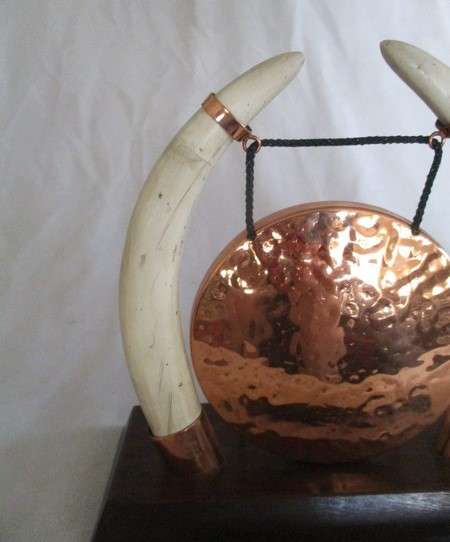 Vintage/antique dinner gong in great condition
