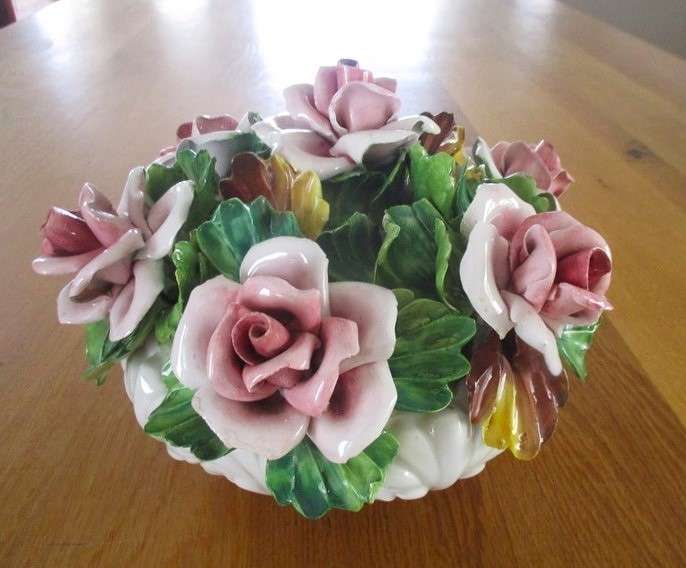 Vintage Italian masterpiece - really large porcelain bouquet of roses - wonderful condition
