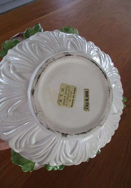Vintage Italian masterpiece - really large porcelain bouquet of roses - wonderful condition