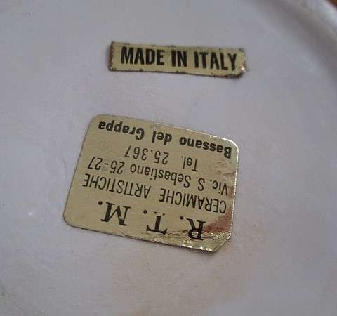 Vintage Italian masterpiece - really large porcelain bouquet of roses - wonderful condition