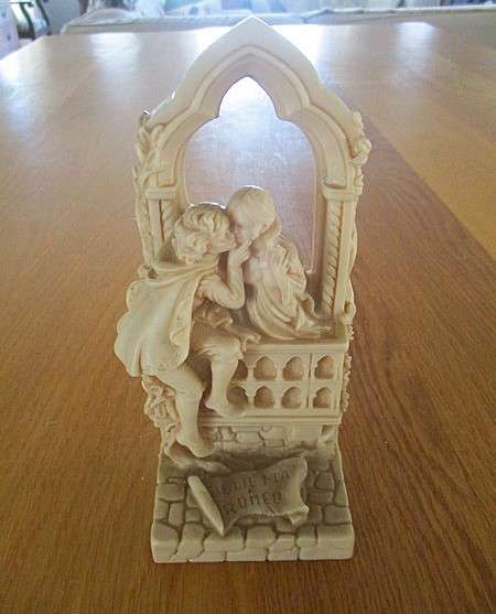 A Romeo and Juliet book stand for your Shakespeare collection