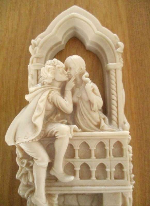 A Romeo and Juliet book stand for your Shakespeare collection