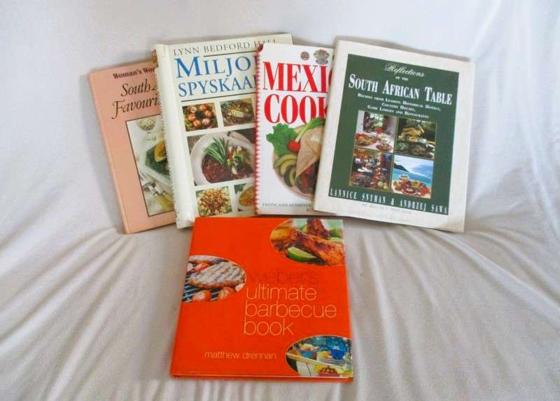 A batch of five well illustrated cook books for one price