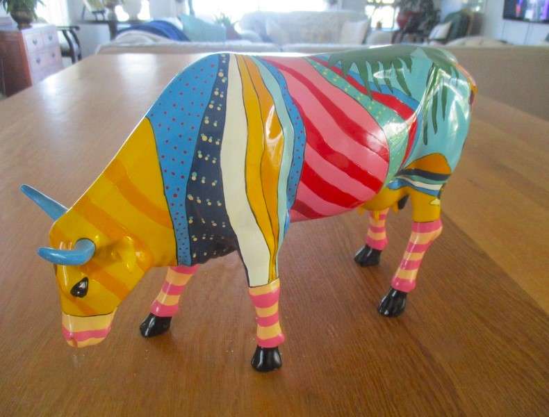 1. Collectable and Rare - large 2002 Cow Parade Tropical Heart Fish Caribbean Art Vibes ceramic cow