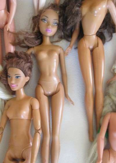 Doll restorer bargain!!  17 dolls (mainly Barbie) incl. 1960's Marlo Flip?/TNT? & soft body Barbie
