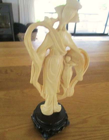 Large vintage carved alabaster resin Chinese statue of elegant lady