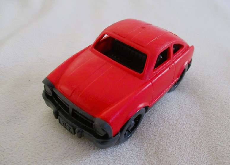 Good makes - a batch of four cute cars in great condition for a little boy