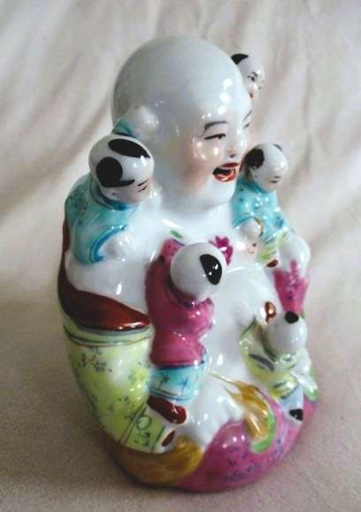 For Fangsa only - Larger vintage porcelain Chinese famille rose Buddha with five clambering children