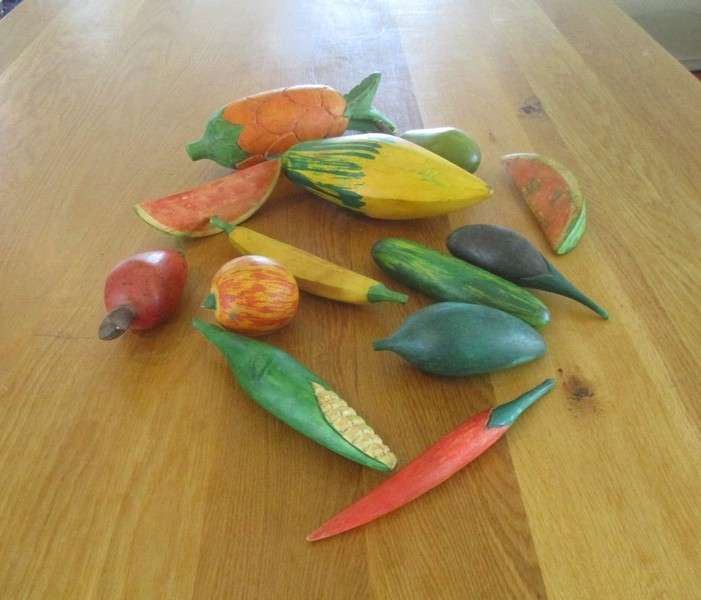 Lot of thirteen large, rustic hand painted fruit and vegetables to display in a bowl