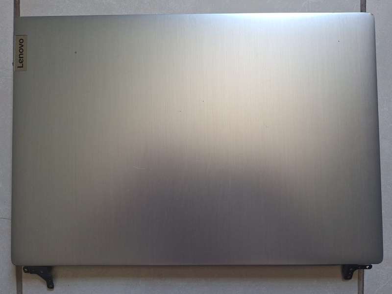 Lenovo Ideapad 3 Top cover / Screen / Hinges / Webcam Complete