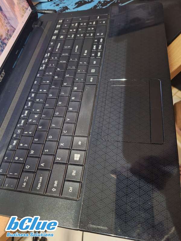 Acer i7 Laptop with 1GB GPU