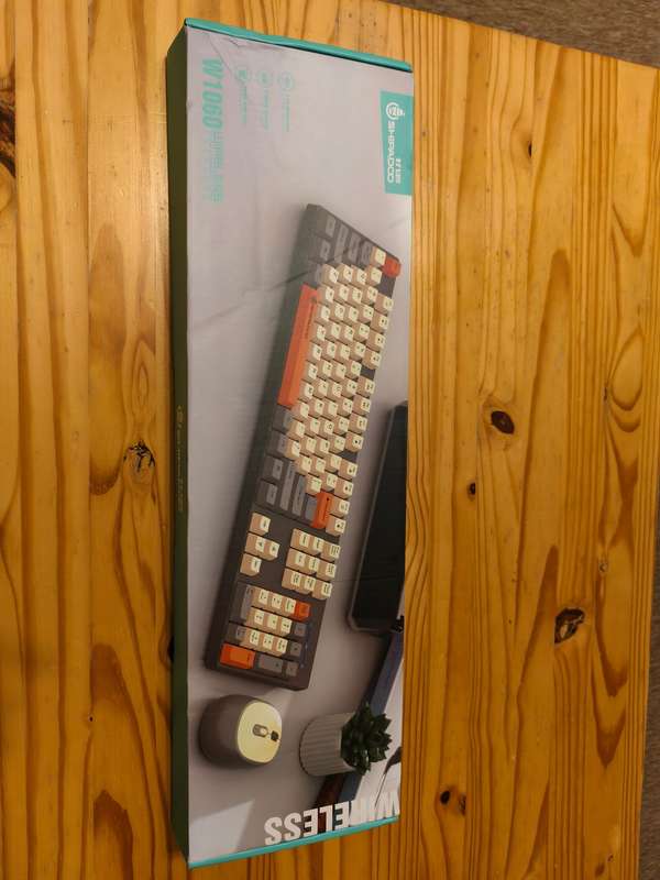 Wireless keyboard and mouse combo