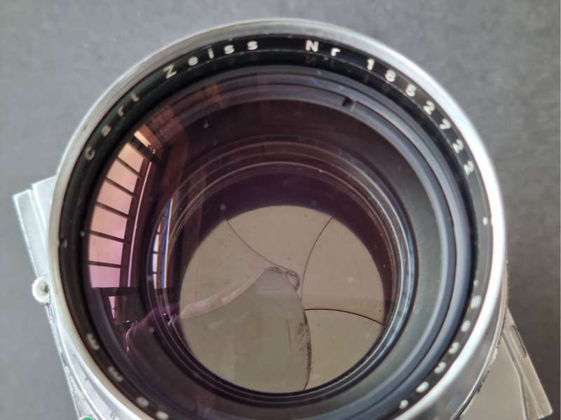 Carl Zeiss f4.8 /180mm Sonnar Lens - Linhof shutter plate
