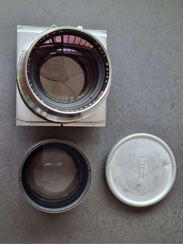 Carl Zeiss f4.8 /180mm Sonnar Lens - Linhof shutter plate