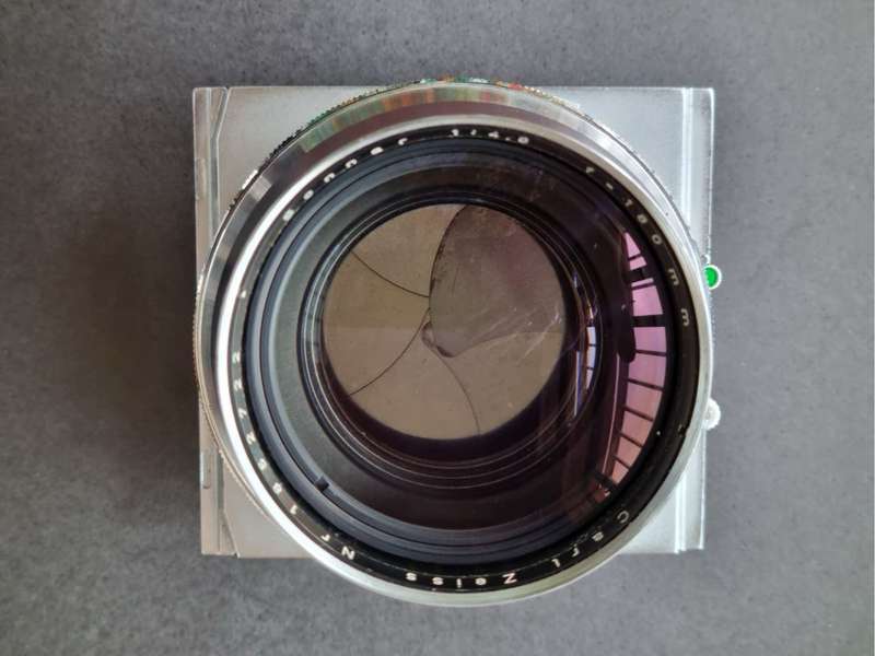 Carl Zeiss f4.8 /180mm Sonnar Lens - Linhof shutter plate