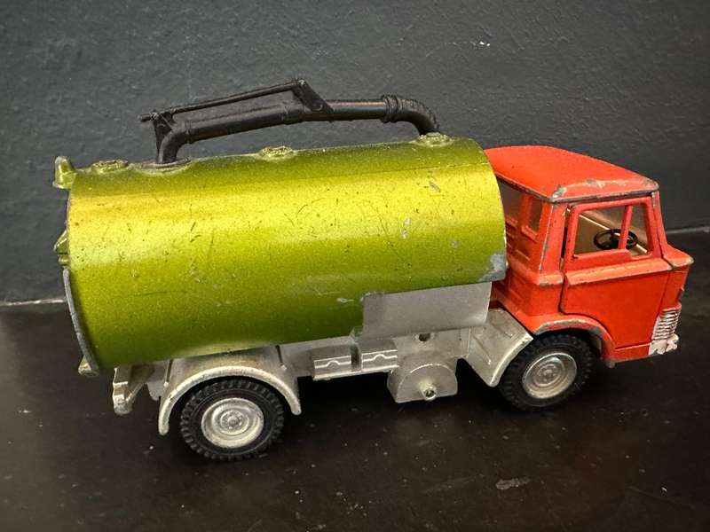 Dinky Toys Johnston road sweeper