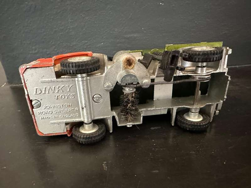 Dinky Toys Johnston road sweeper