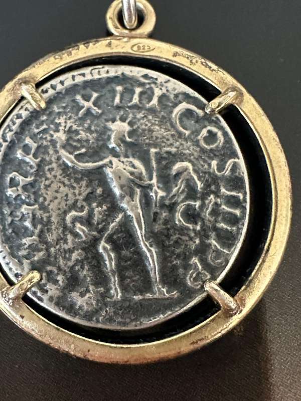 Cesarstwo Rzymskie, Aleksander Sewer Ancient coin