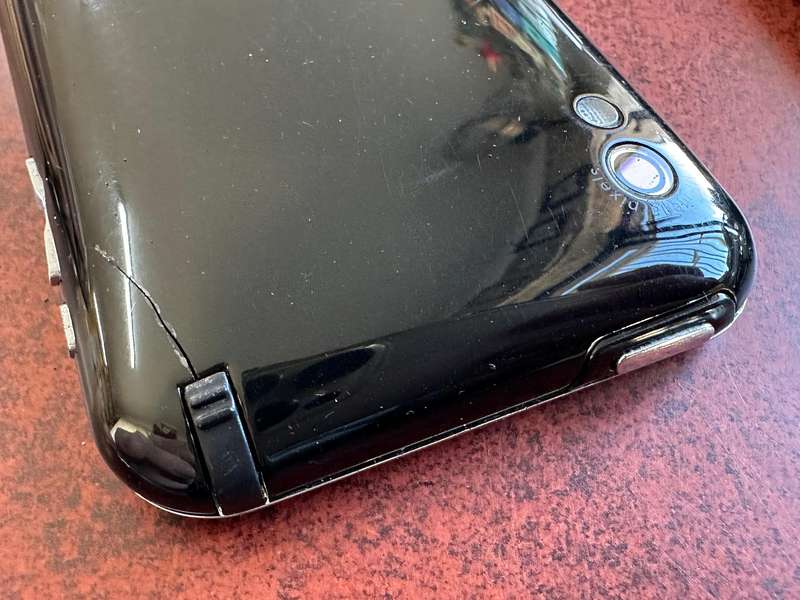 Apple  IPhone ( as is )