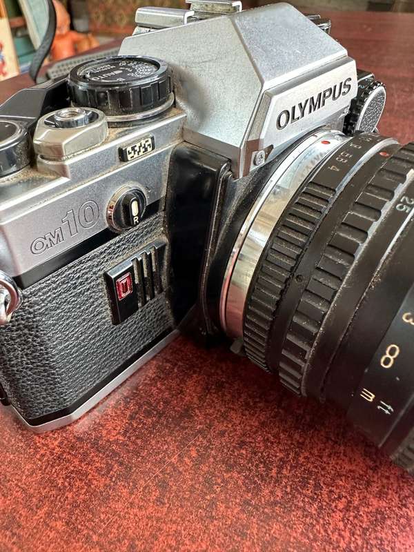 Olympus OM 10 35 mm. Camera